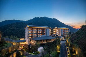 المنشأة من الخارج