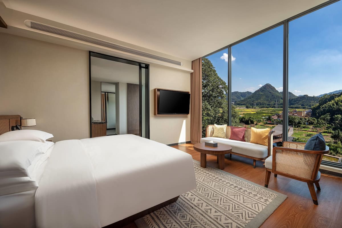 Suite, Multiple Beds (Yaoshan)