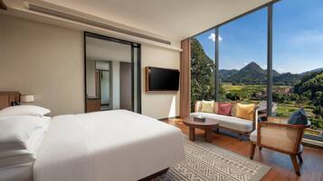 Suite, Multiple Beds (Yaoshan)