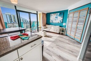 Smart TV, offices