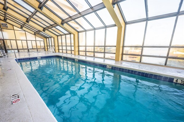 Innenpool, beheizter Pool