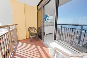 Property grounds - Wonderful Honeymoon KING Suite at Caravelle Resort (Myrtle Beach)