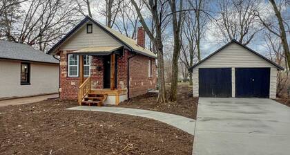 Lions Lair - 1 BR 1 BA Home Coffee Smrt TV Wifi