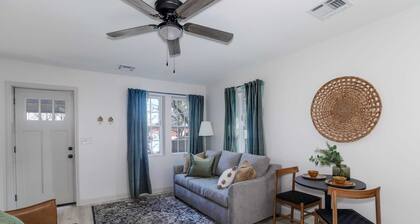 Lions Lair - 1 BR 1 BA Home Coffee Smrt TV Wifi
