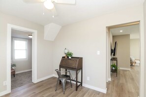 3 bedrooms, desk, iron/ironing board, WiFi