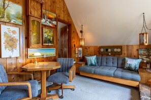 Télévision, livres, chaßne hi-fi