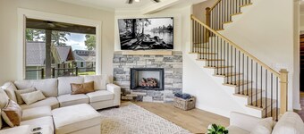Dock + Views: Spacious Lake Sinclair Retreat