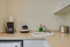 Interior - Bring Your Boat: Condo w/ Pool in Naples! (Naples)