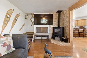 TV connectée, cheminée