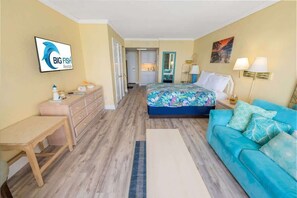 1 bedroom, iron/ironing board, free WiFi, bed sheets - New Direct Oceanfront View Studio, Pools, Updated! (Myrtle Beach)