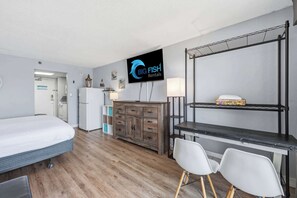 1 chambre, fer et planche à repasser, accès au Wi-Fi (inclus)