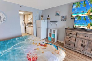 1 bedroom, iron/ironing board, free WiFi, bed sheets