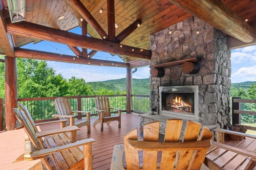 Large Group Catskills Mountain Retreat near Hunter & Windham Mountains