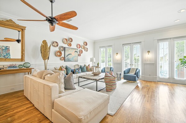 Téléviseur, livres