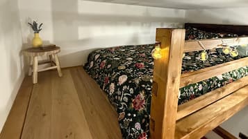 Bügeleisen/Bügelbrett, WLAN, Bettwäsche