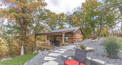 Whispering Winds Sleep 2 Hot Tub