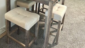 Dining - Modern 2 Bdr Upper In Riverside Park (Milwaukee)