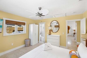 3 bedrooms, iron/ironing board, travel crib, free WiFi