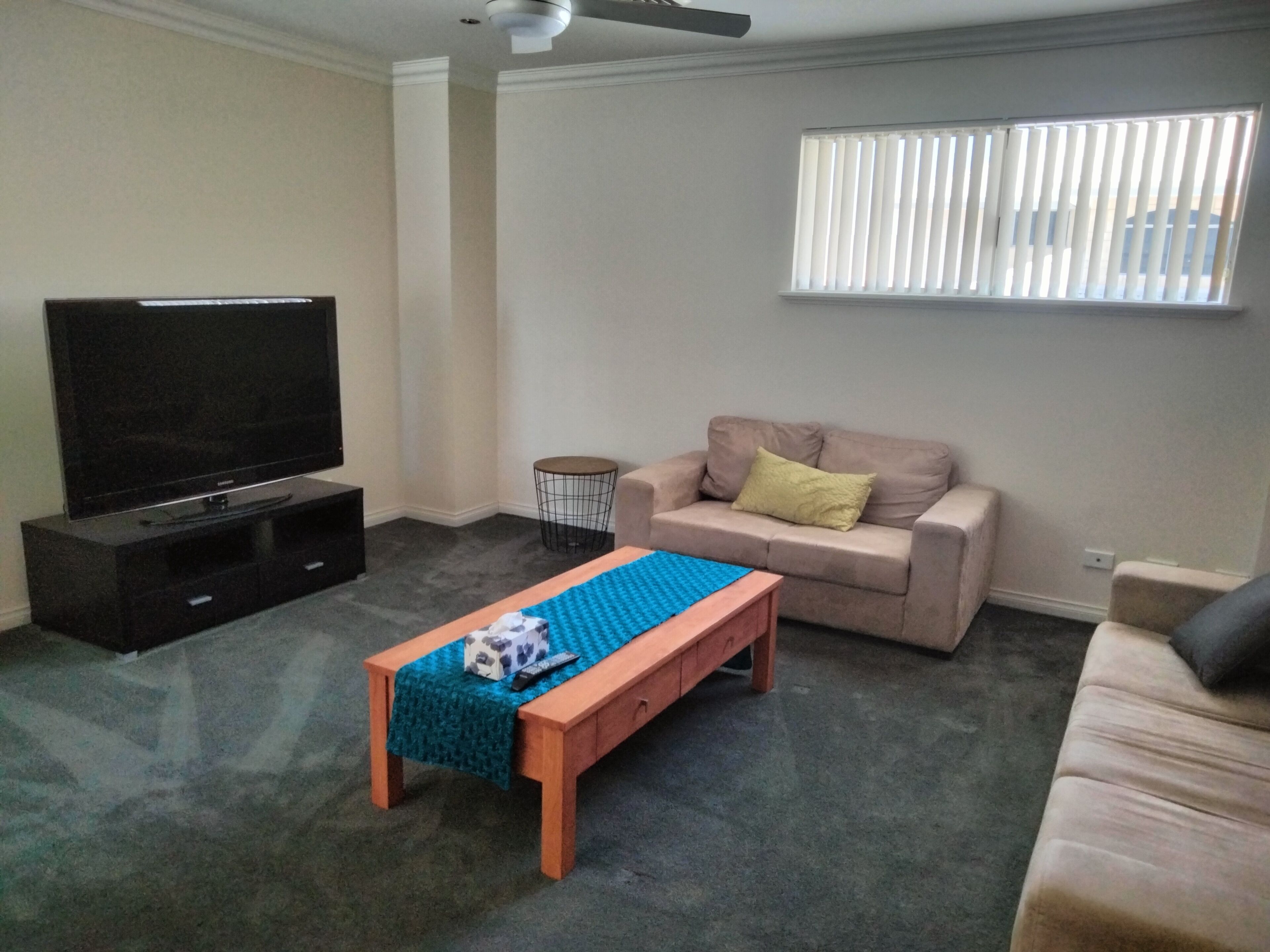 Modern Townhouse In The Centre Of Rockingham - Rockingham