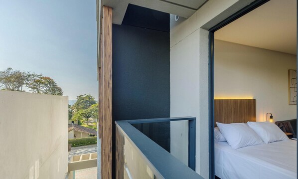 Basic Apartment | 1 bedroom - Studios in a Seaside Building, Close to Beto Carreiro at Penha Spot - Psob (Penha)