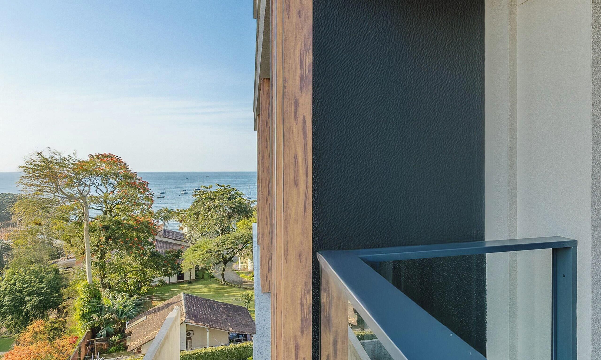 Basic Apartment | Property grounds
