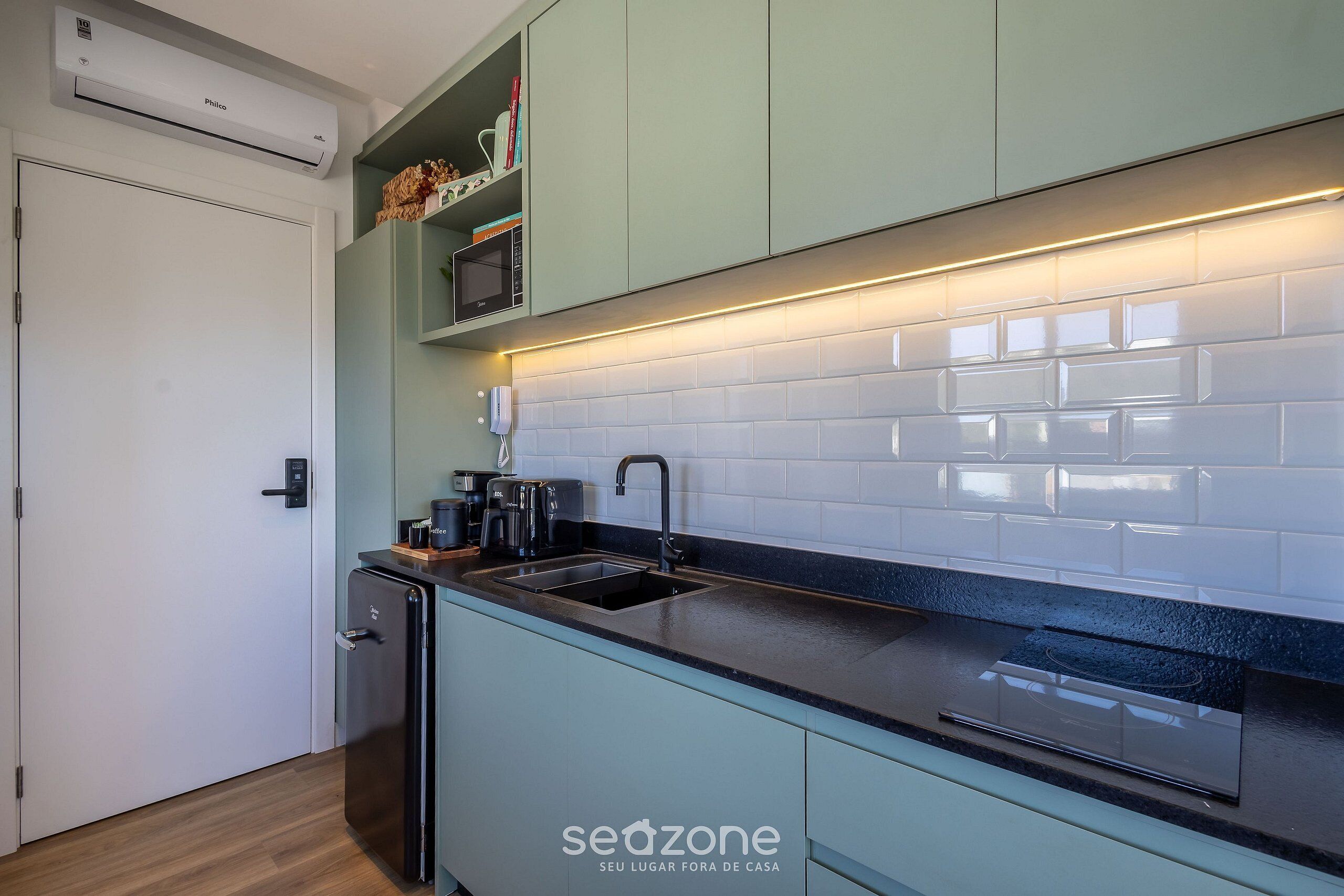 Basic Apartment | Private kitchen