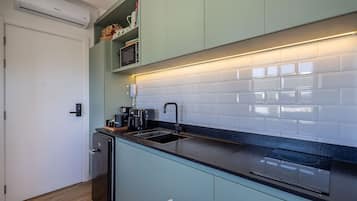 Basic Apartment | Private kitchen