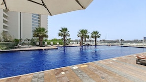 Pool - Vogue, Damac Hills Golf Gate near First Avenue Mall (Dubai)