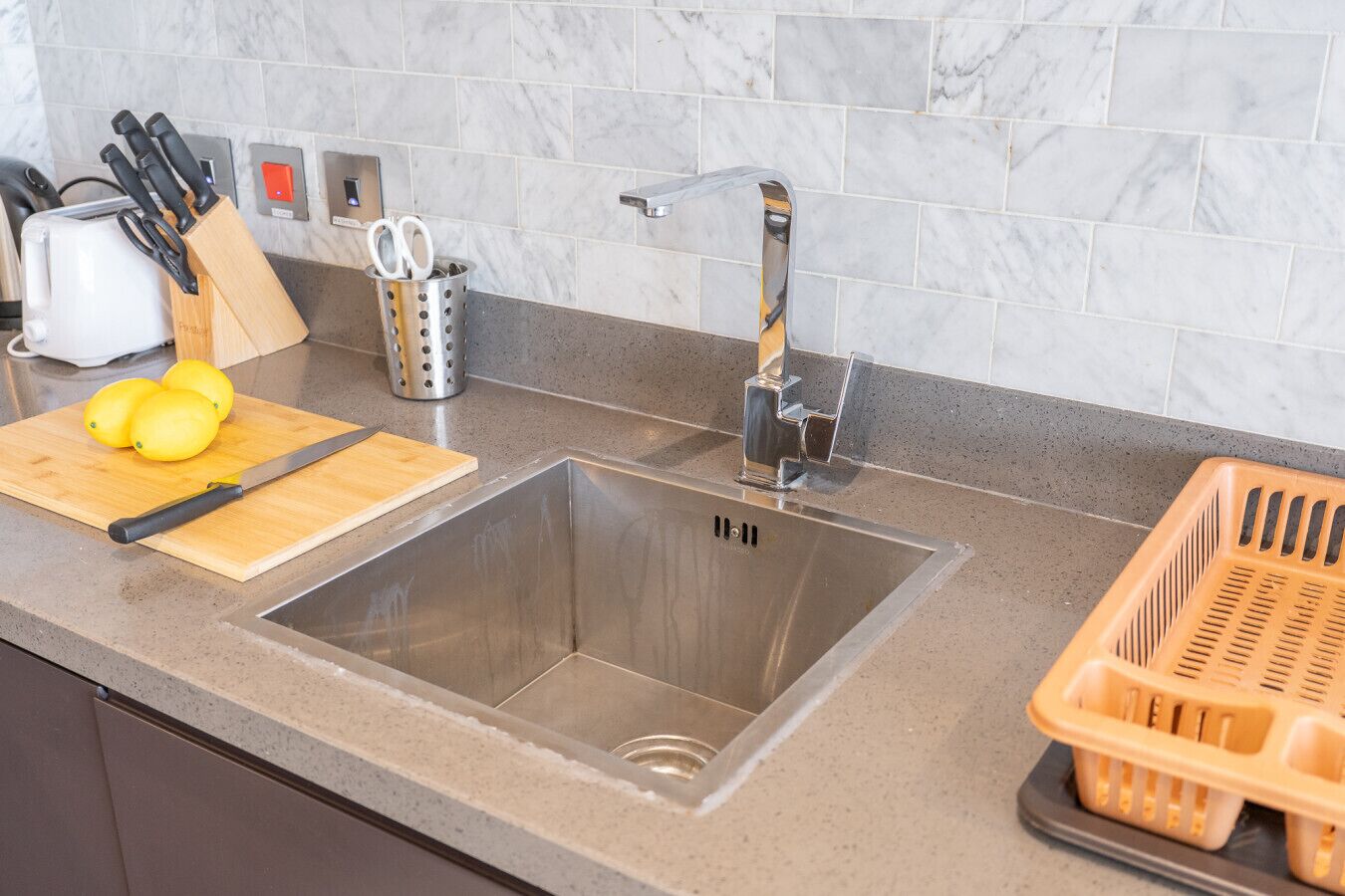 Macchina per tè/caffè, frigorifero, microonde, forno