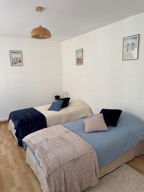 2 bedrooms, WiFi, bed sheets