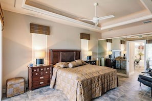 4 chambres, coffres-forts dans les chambres, bureau