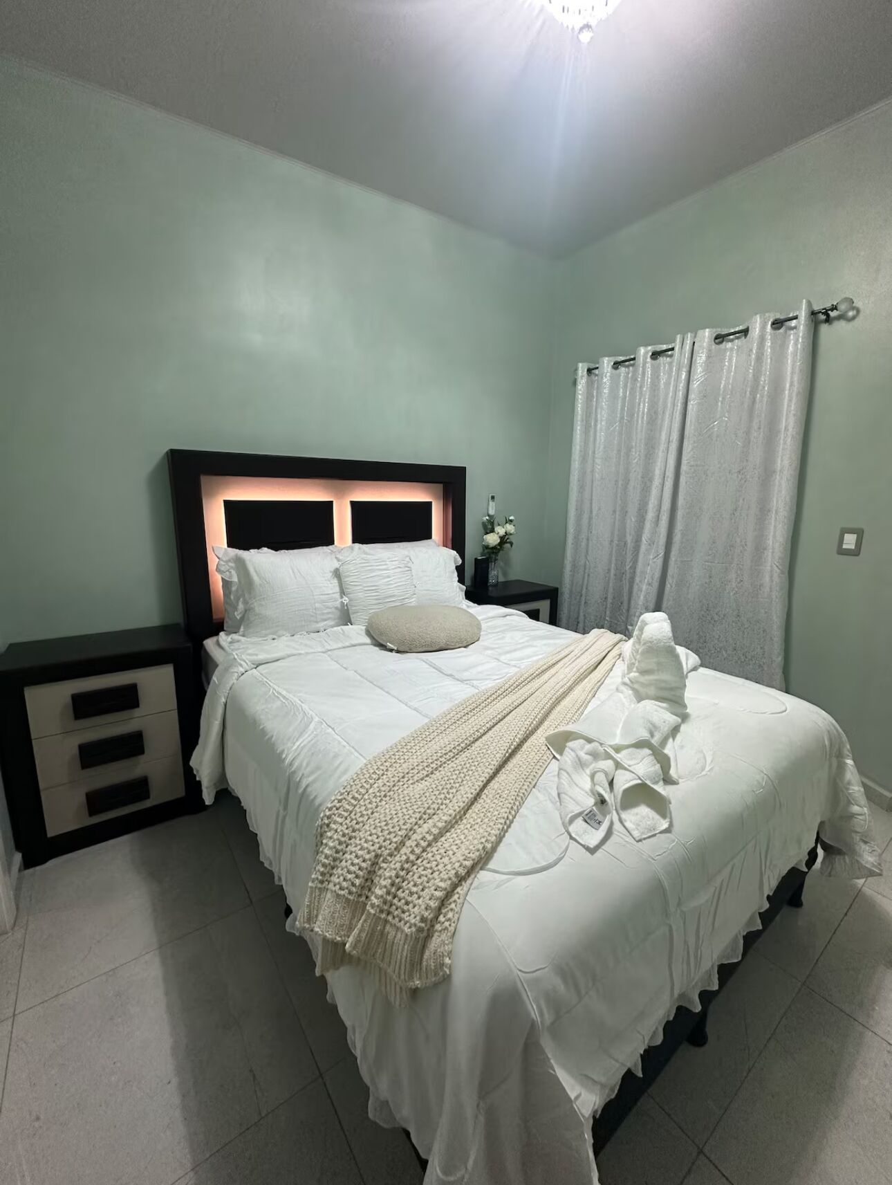 3 habitaciones, tabla de planchar con plancha y wifi gratis 