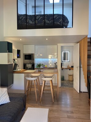 Interior - Le petit atelier in Provence with swimming pool and air conditioning (Eyguières)