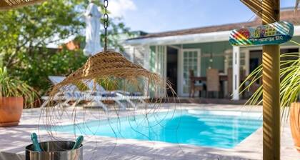 Tropical enjoyment in luxury villa with private pool. Walking distance from beach & sea.