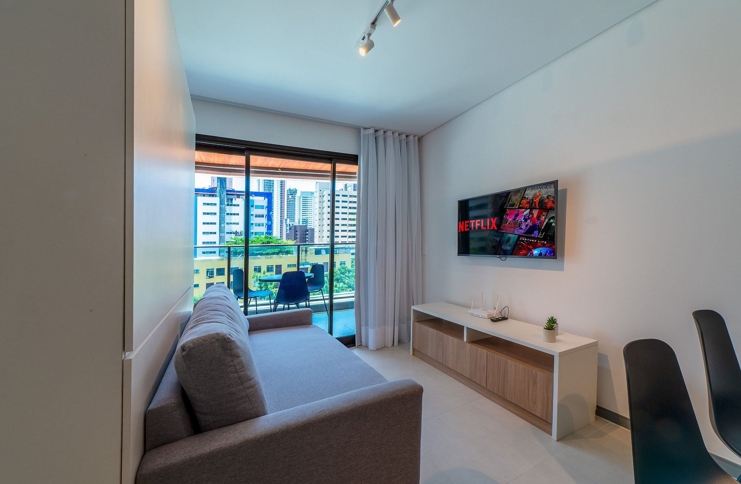 Deluxe Apartment | Living area