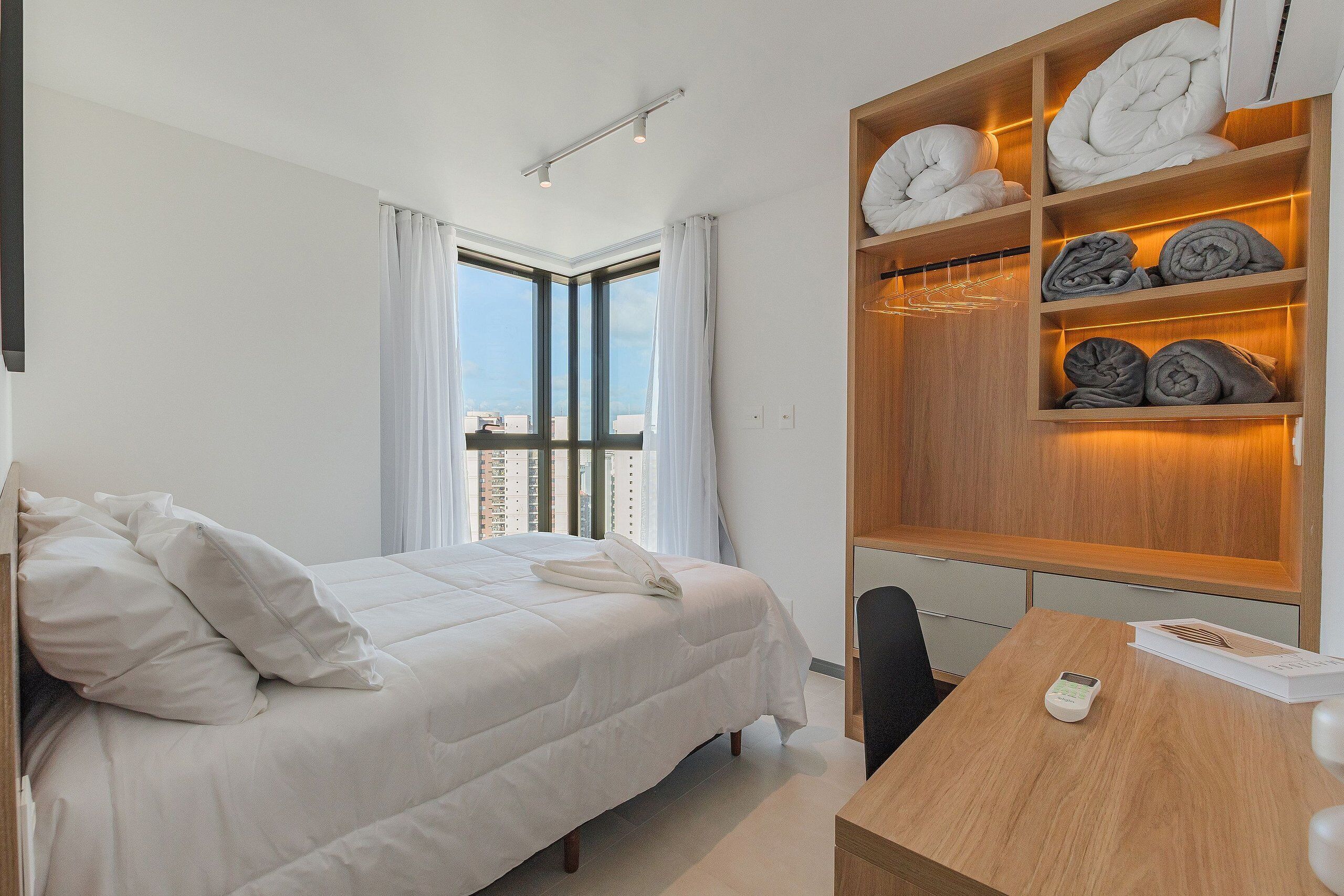 WiFi (free), bed sheets