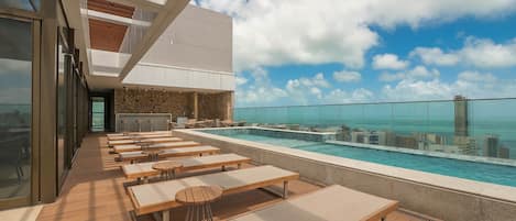 Family Apartment | Pool