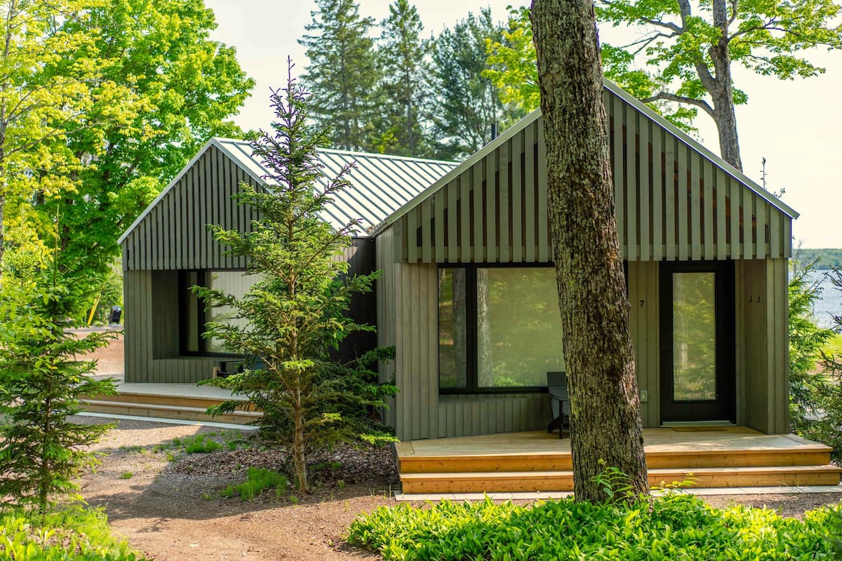 Signature-mökki, patio (Sauna Trail Hideaway at Dimensions |7) | Terassi/patio