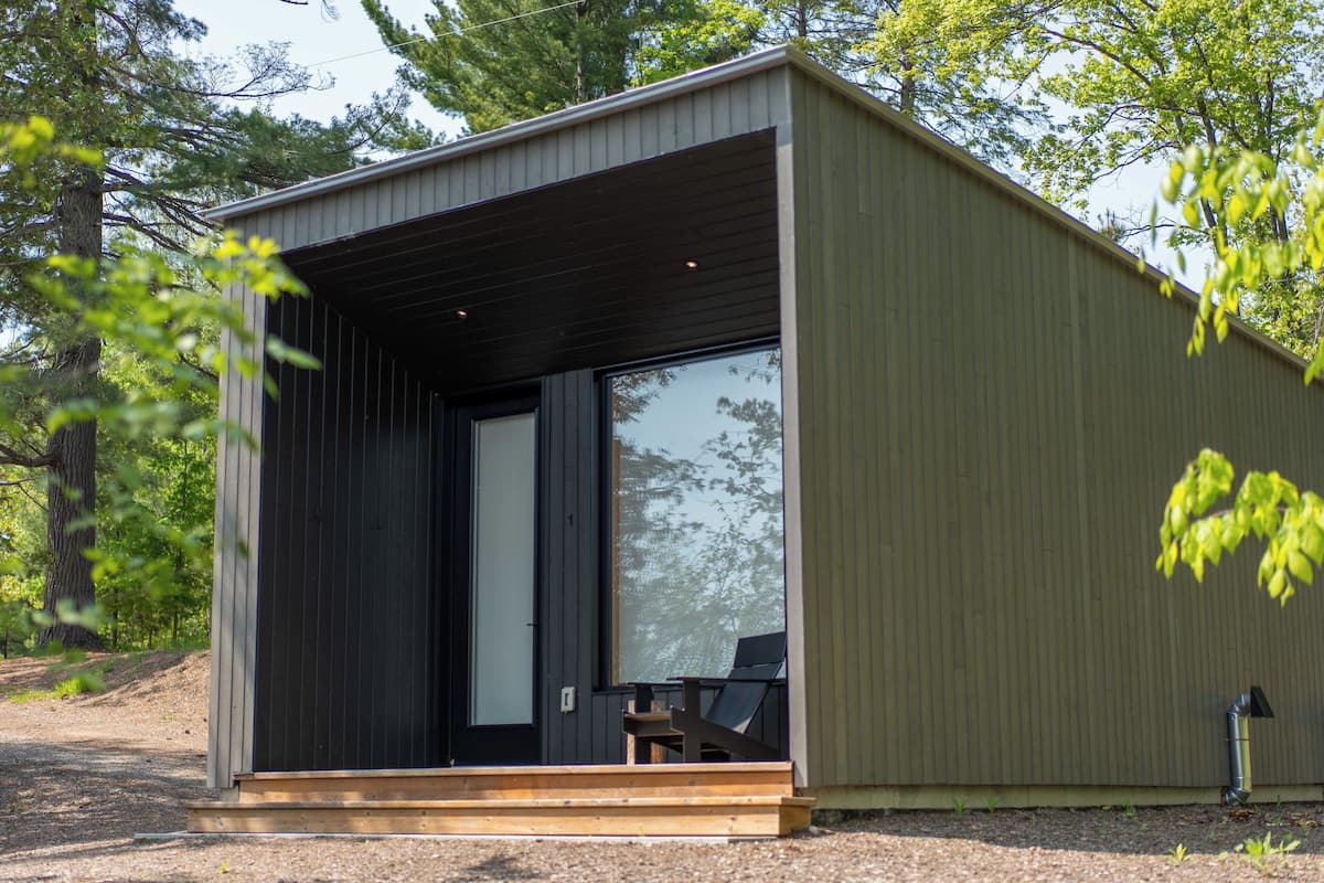 Cabin (Lakeside Calm at Dimensions | 1) | Ruang kerja komputer riba, Wi-fi percuma, cadar katil