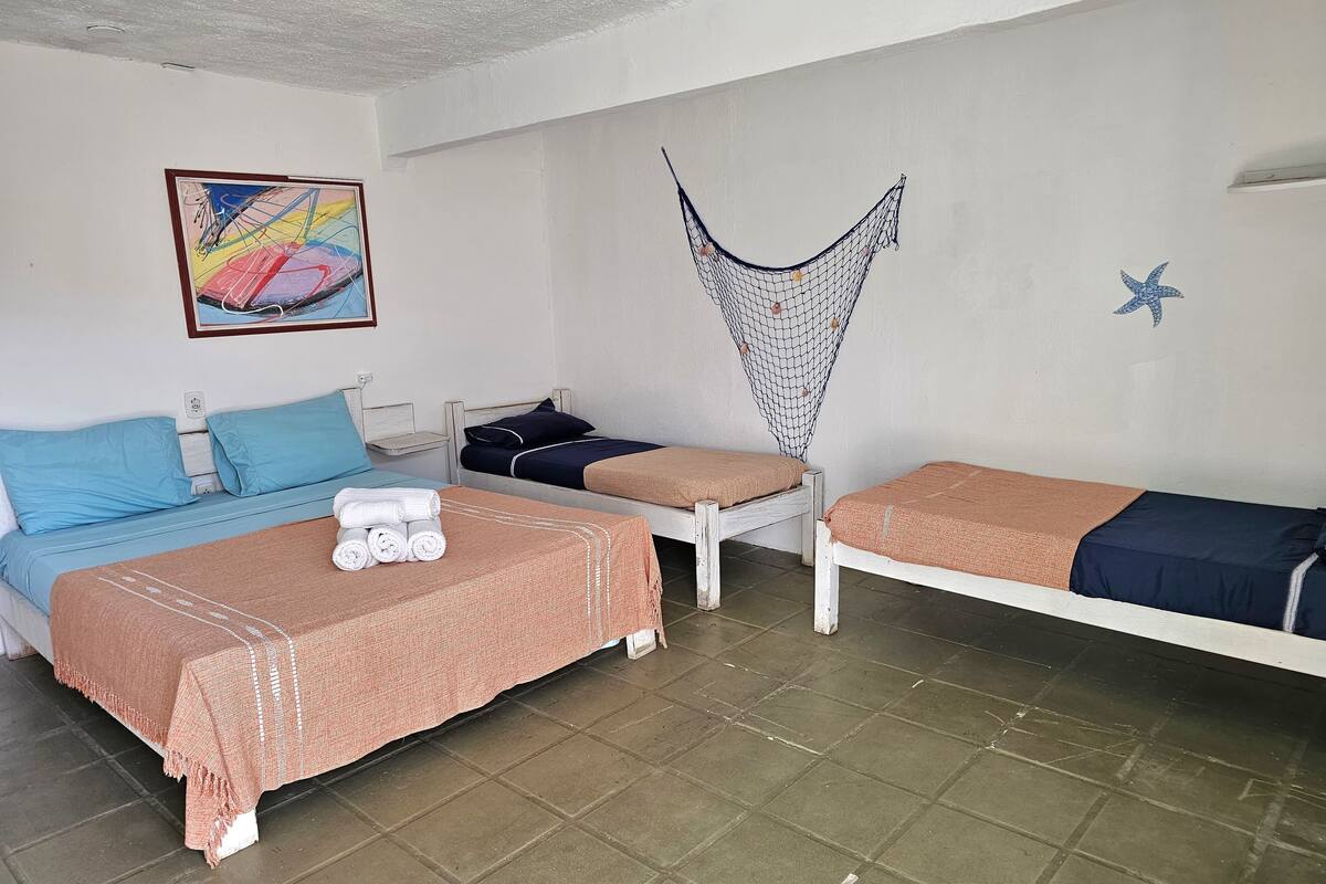 Standard Quadruple Room | Free WiFi