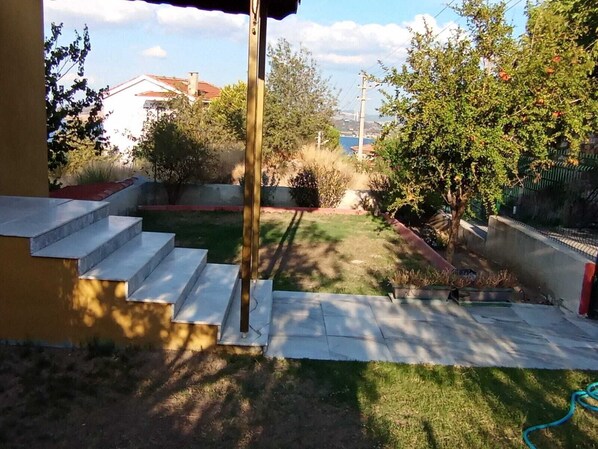 Property grounds - Villa YeniFoça (İzmir)
