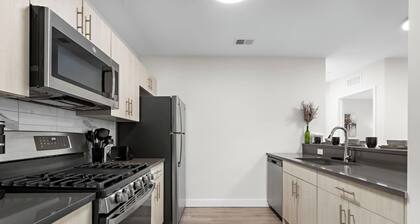 Tranquil ! 2BR Free Parking ! 30 min to NYC !