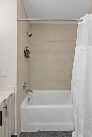 Shower, towels
