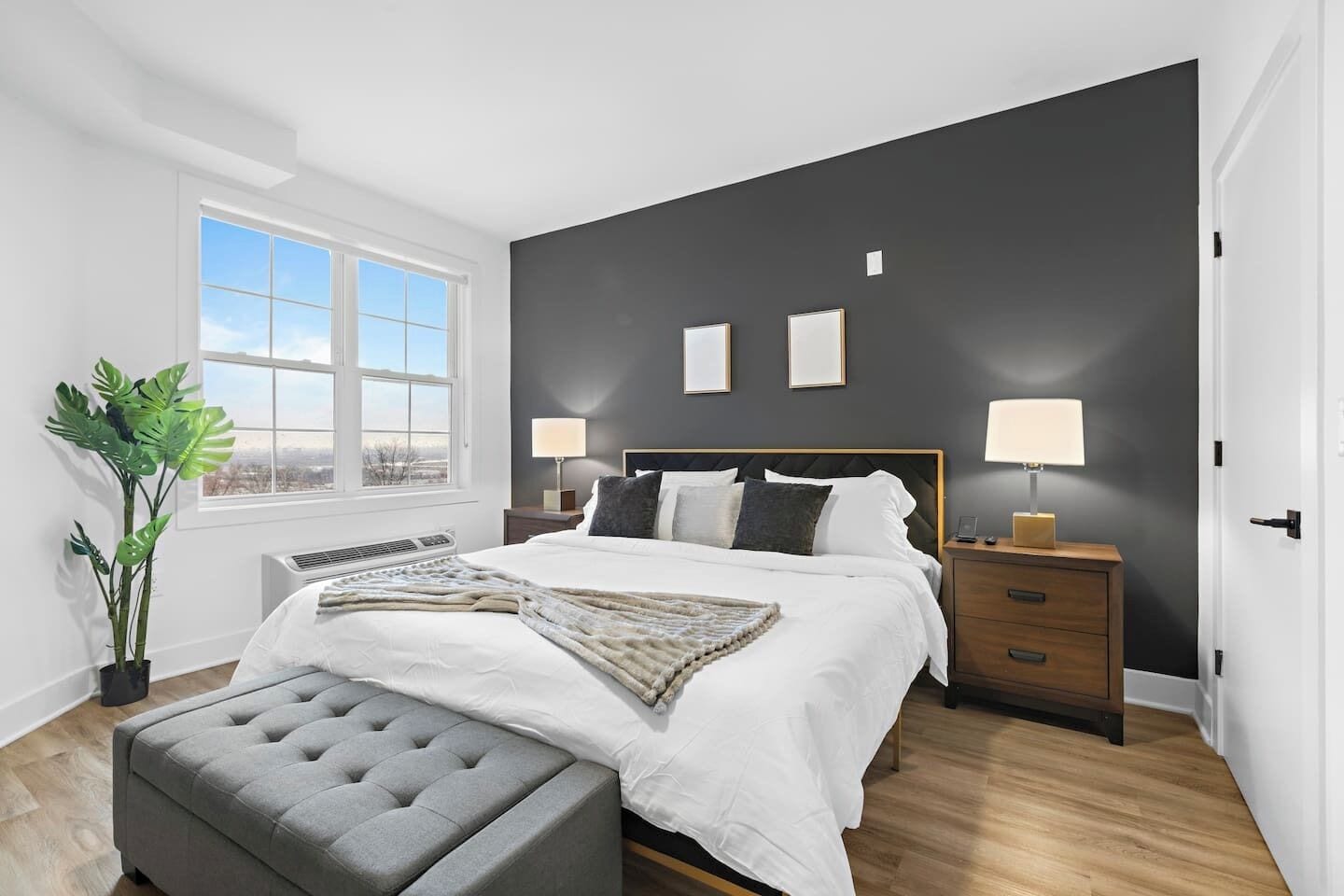 1 slaapkamer, een strijkplank/strijkijzer, reisbedje, wifi