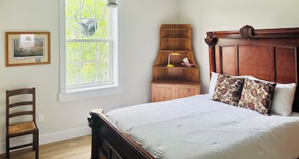 Burk’s Falls Escape 2 Bed 1 Bath