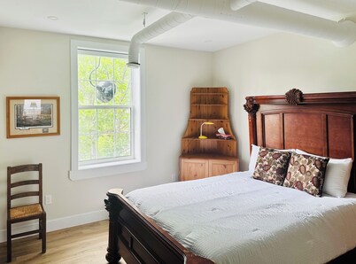 Burk’s Falls Escape 2 Bed 1 Bath