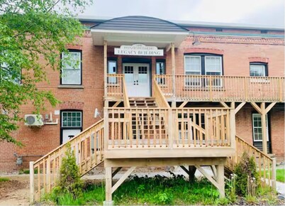 Burk’s Falls Escape 2 Bed 1 Bath