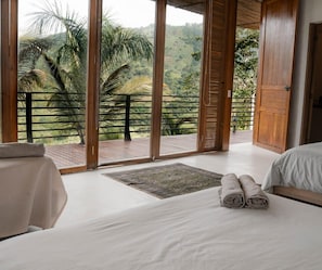 Comfort Triple Room, Mountain View | Free WiFi