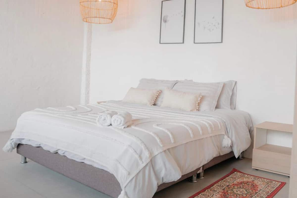 Comfort Room, Mountain View | Free WiFi