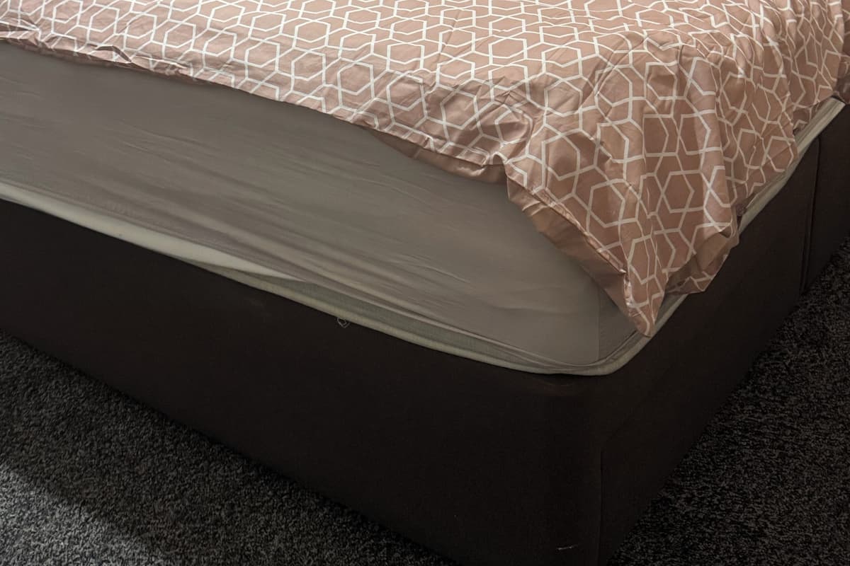 Fer et planche à repasser, Wi-Fi gratuit, draps fournis